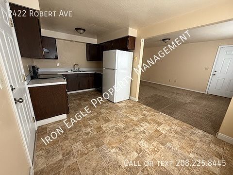 4th image of 2422 Robert Ave