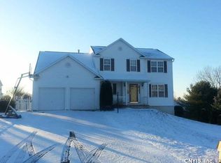 123 Circle Dr E, Canastota, NY 13032