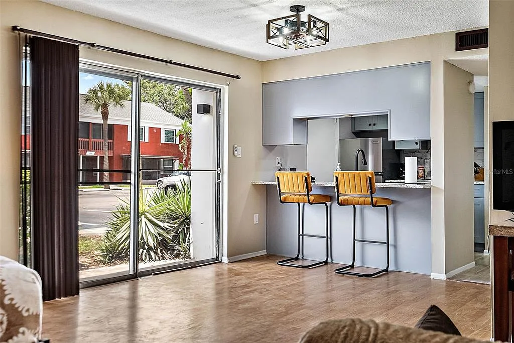 1 bed, 1.0 bath, 415 sqft, $1,495 — Photo 4