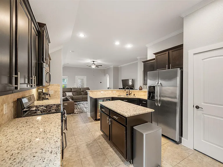 9534 Knox Prairie Ct — Photo 15