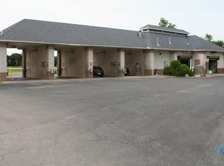 5008 Navarre Ave, Oregon, OH 43616