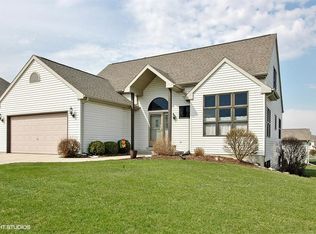 1538 Pine Ridge Ct, Mayville, WI 53050