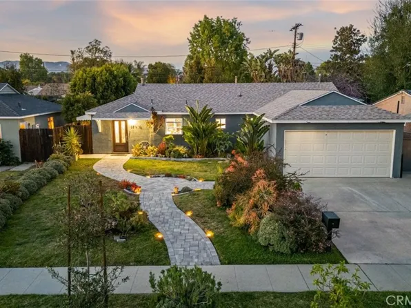 17801 Arminta St, Reseda, CA 91335