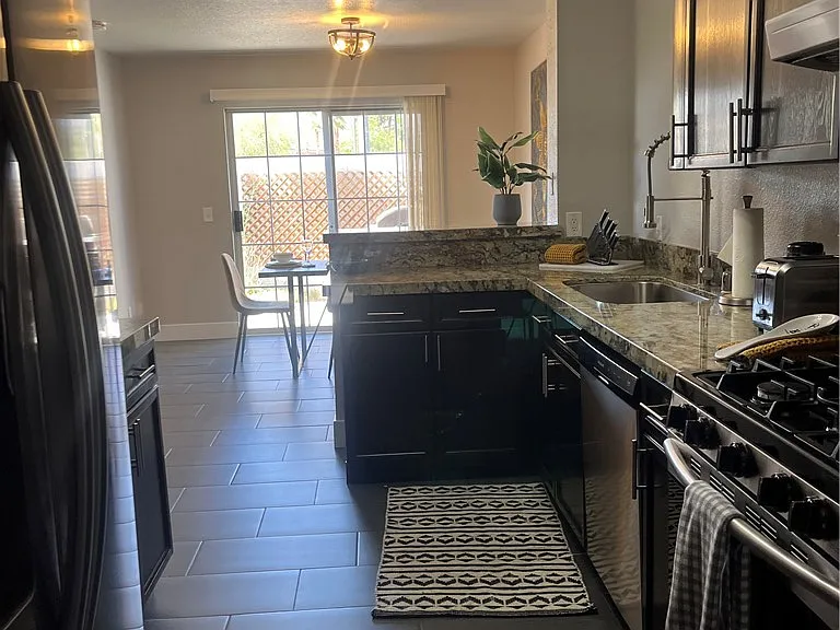8476 Sewards Bluff Ave — Photo 4