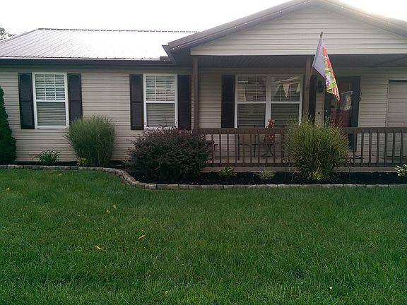 2nd image of 102 Lou St