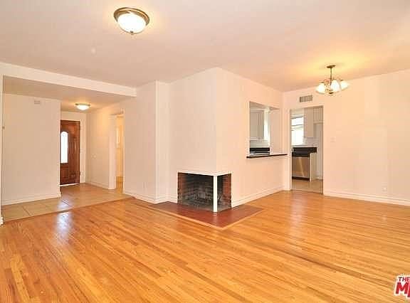 3rd image of 20742 Schoolcraft St