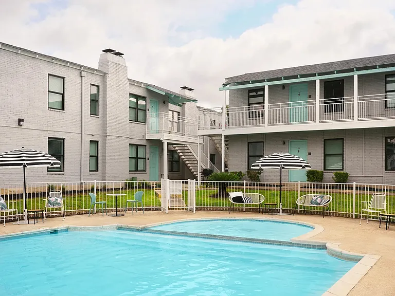 Tara Apartments — Photo 12