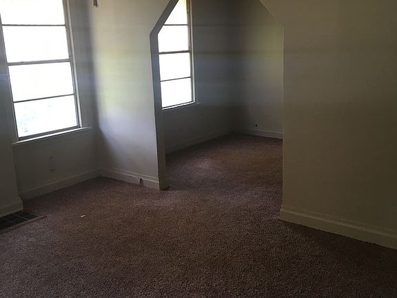 2nd image of 3432 Fulton St