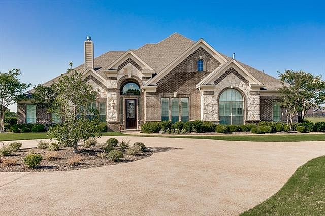 1st image of 7301 Meadow Glen Dr