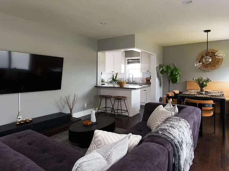Lindblade St — Photo 18