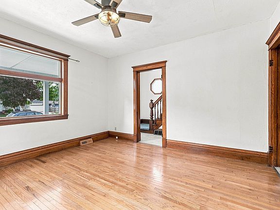 4th image of 506 Chestnut St