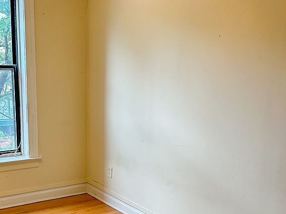 5th image of 703 W Willow St #2C