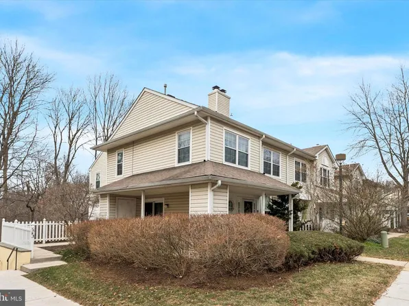 75 Bayberry Ct #75, Glen Mills, PA 19342
