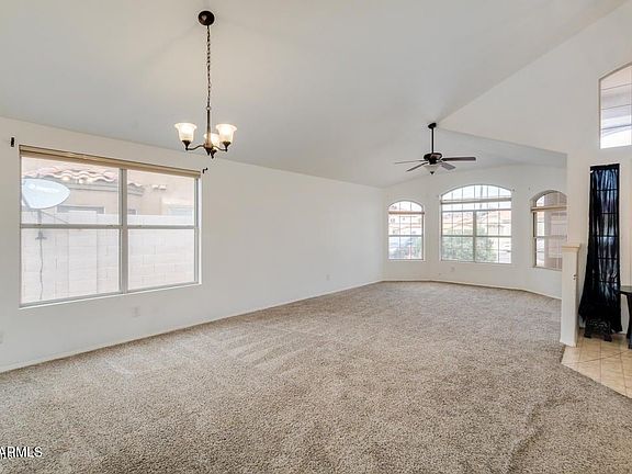 5th image of 10186 HACIENDA Drive