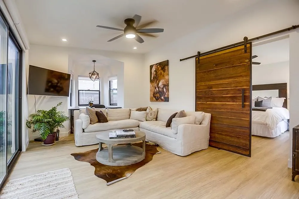 2 bed, 740 sqft, $5,250 — Photo 3