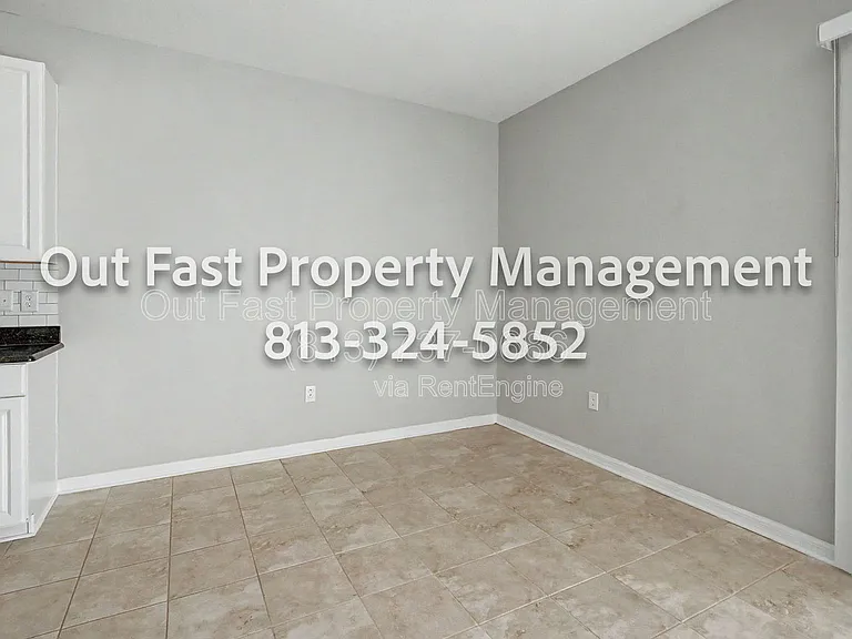 6919 Holly Heath Dr — Photo 26