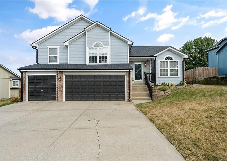 1st image of 701 Shorthorn Dr