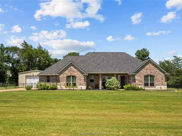 6788 Castenson Rd, Bryan, TX 77808