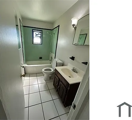 181 W 15th St — Photo 6