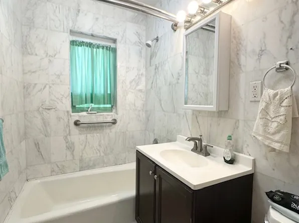 145-81 Eighth Avenue image 18 of 39