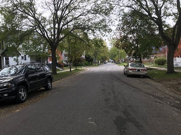 4th image of 1115 Fremont Ave NW