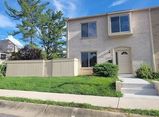 9979 Ridgeline Dr, Montgomery Village, MD 20886