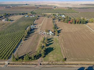 6428 E South Bear Creek Dr, Merced, CA 95340