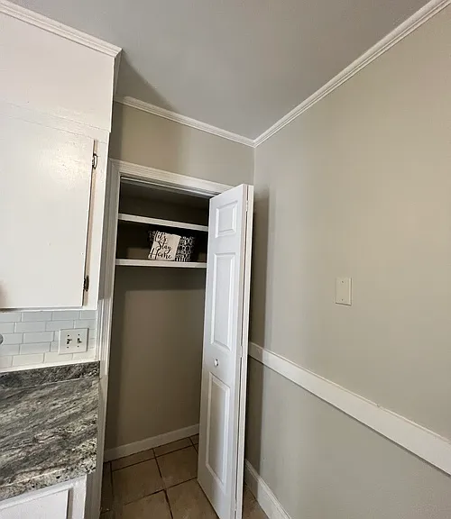 130 Reid St — Photo 8