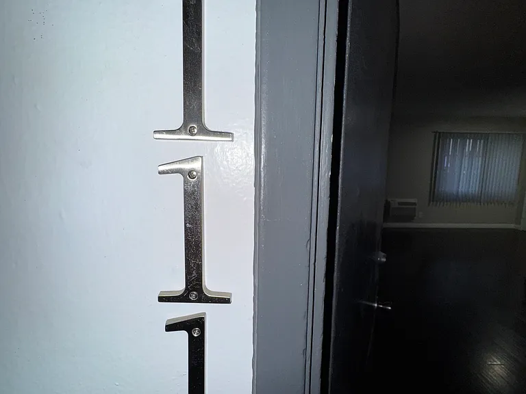 The Claridge Apartments — Photo 17