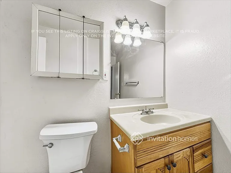 3520 W Lawrence Rd — Photo 18