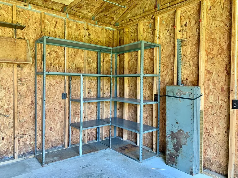213 Dogwood St — Photo 39