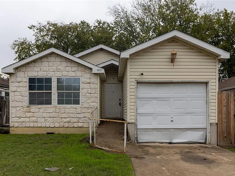 4612 Blue Meadow Dr — Photo 2