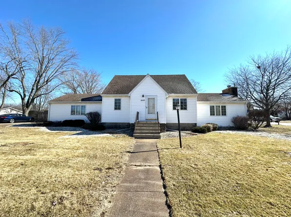 1645 S Austin Ave, Schererville, IN 46375