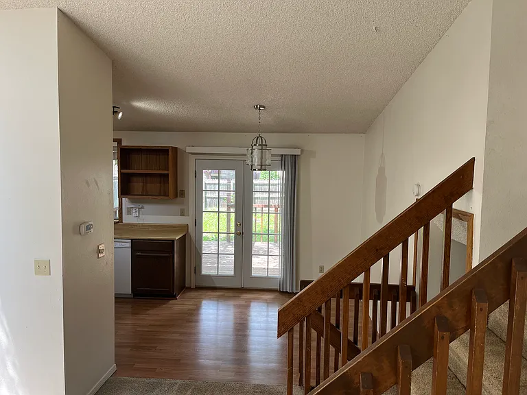 253 S Lincoln Ave — Photo 12