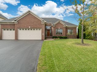 657 Ramsey Cir, Carver, MN 55315