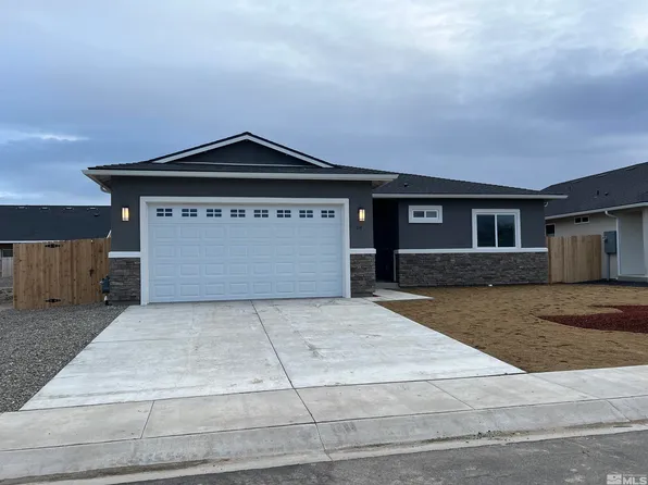 837 Great Basin Ln, Fallon, NV 89406