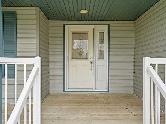 3rd image of 63 N Hillview Rd