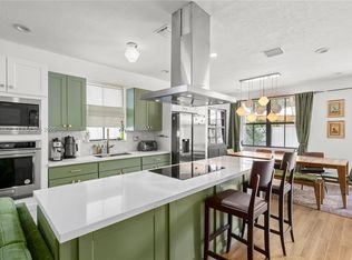 1023 NW 100th Ave, Miami, FL 33172