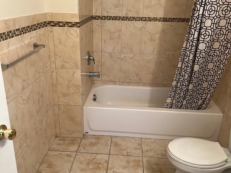 30 Gillette Pl #1 — Photo 6