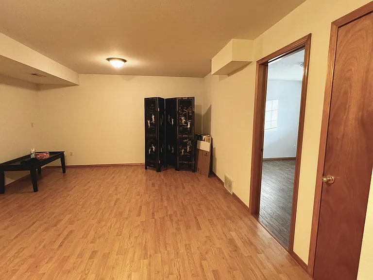 623 E Euclid Ave — Photo 17