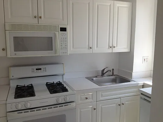 Rented by Stonehenge NYC LLC | media 2