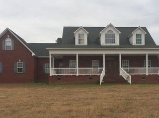 2521 Robinson View Dr, Hartsville, SC 29550