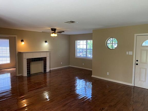 2nd image of 440 Diane Dr