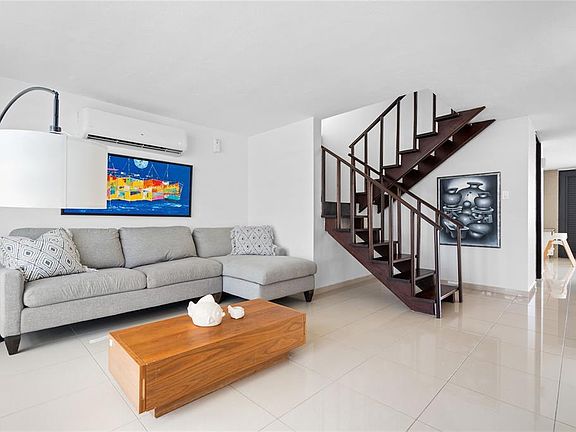 3rd image of D 5 Condor