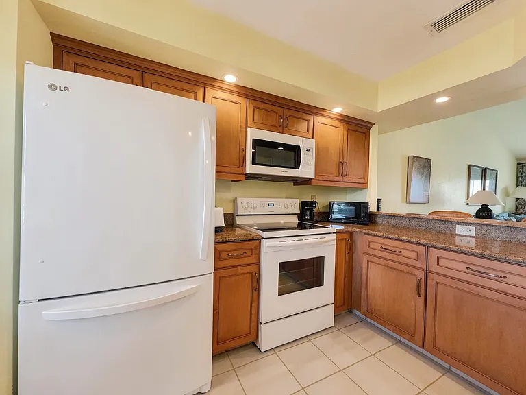 1950 W Crown Pointe Blvd #B-207 — Photo 8