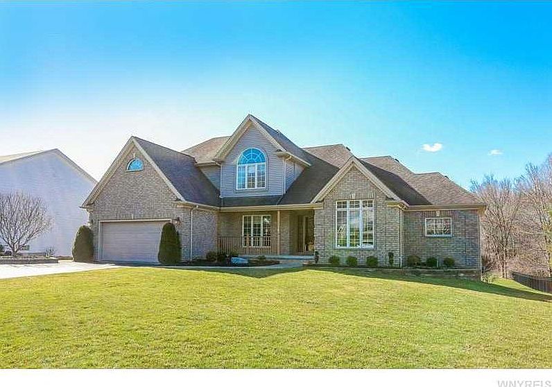 1st image of 245 Ashwood Ln