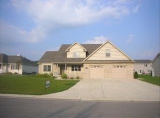 3823 Wild Pine Dr, Saginaw, MI 48603