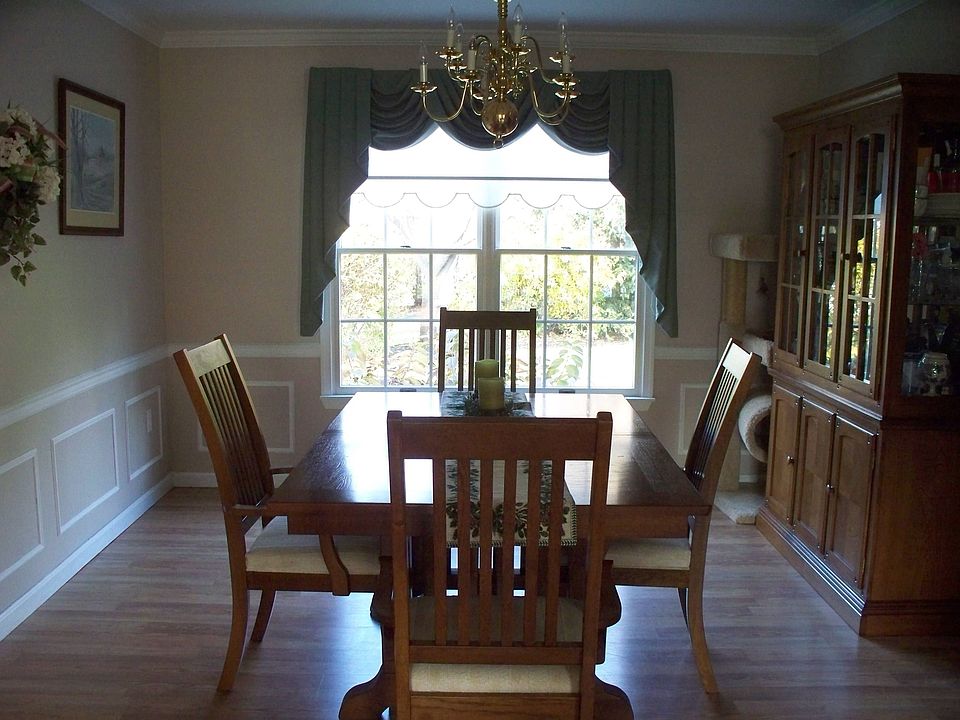 2nd image of 1010 Chelmsford Dr
