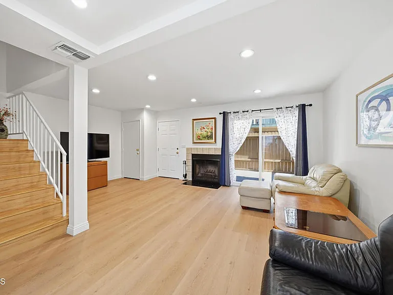 10260 Plainview Ave #12 — Photo 8