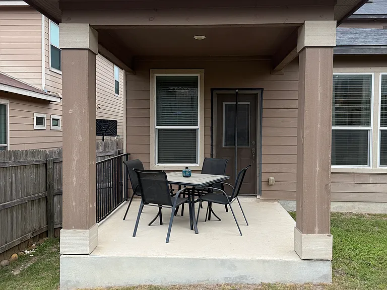 524 Landmark Fls — Photo 27